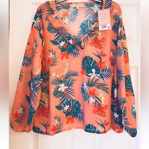 Disneyland Paris Tinker Bell Secret
Garden Blouse 
XS